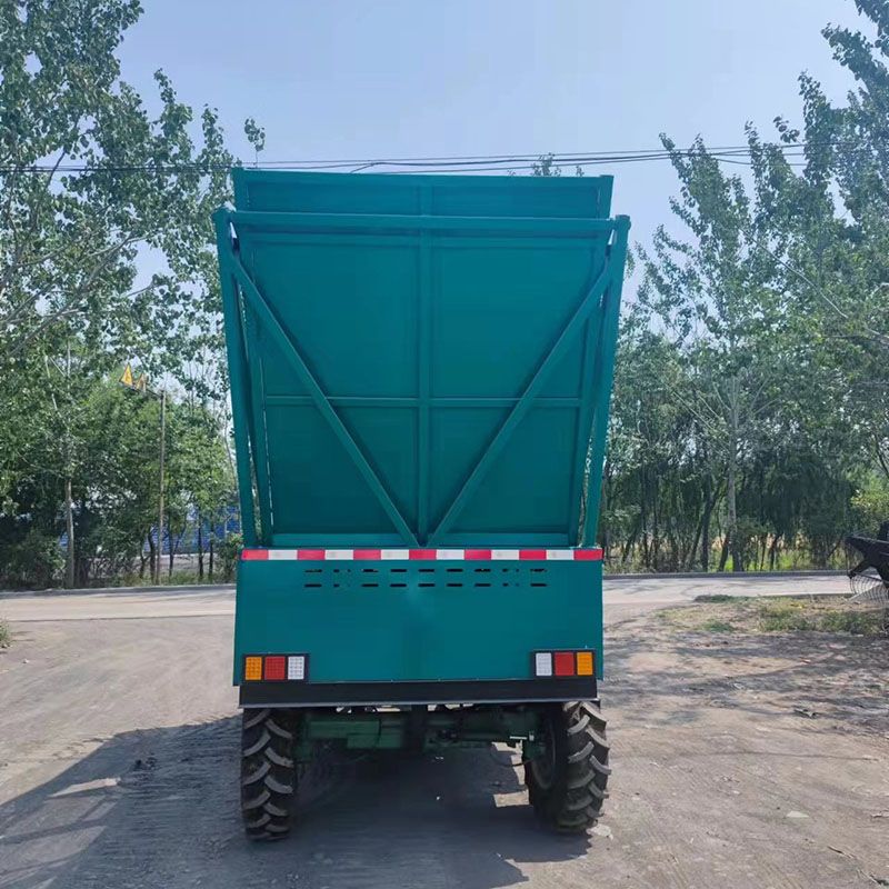 拖拉機(jī)式青儲機(jī) 